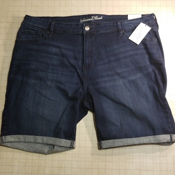 Bermuda En Jean Universal Thread Taille 24W - Neuf Avec étiquettes (NWT), Coupe Plus